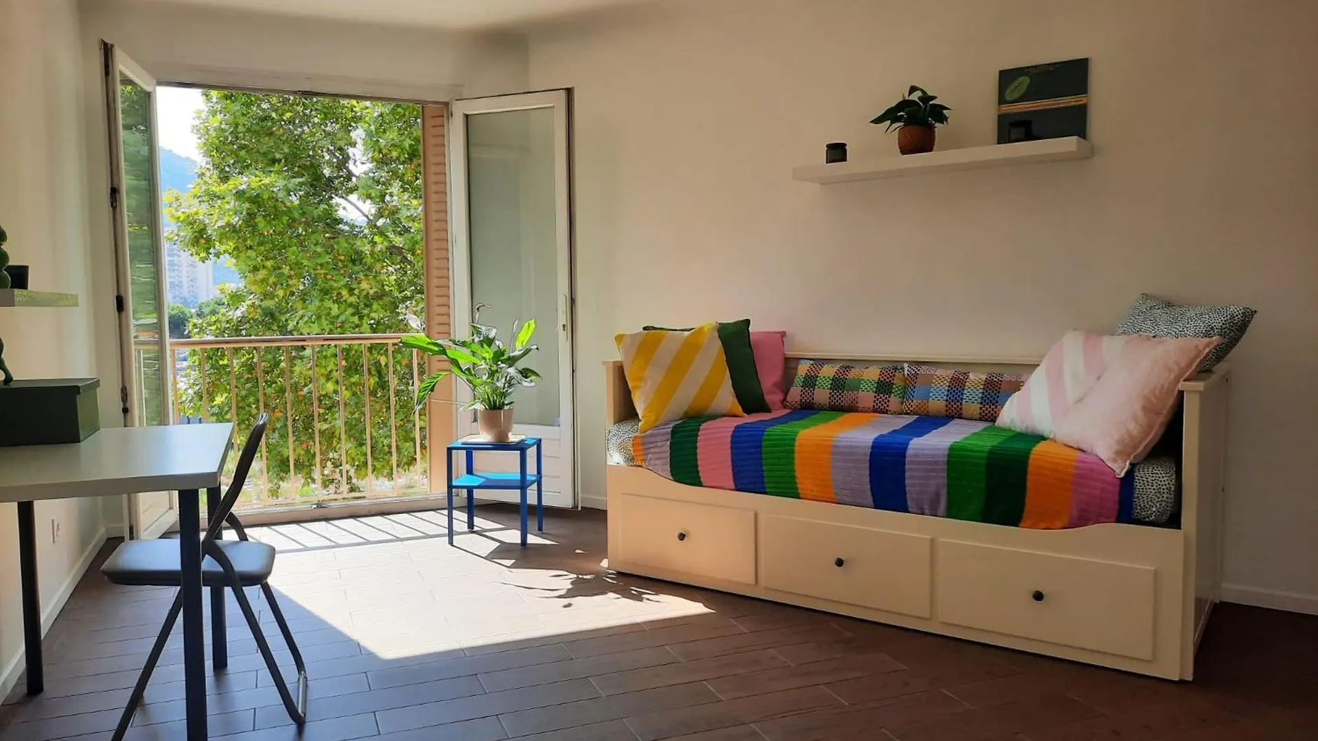 La Chambre 1, Climatisee Ac, Cuisine Privee contacts